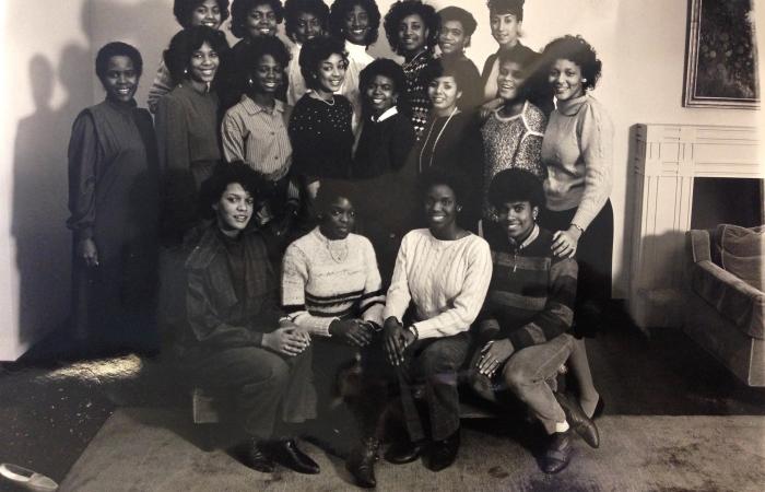 AKA Lambda Upsilon Sorors, 1985