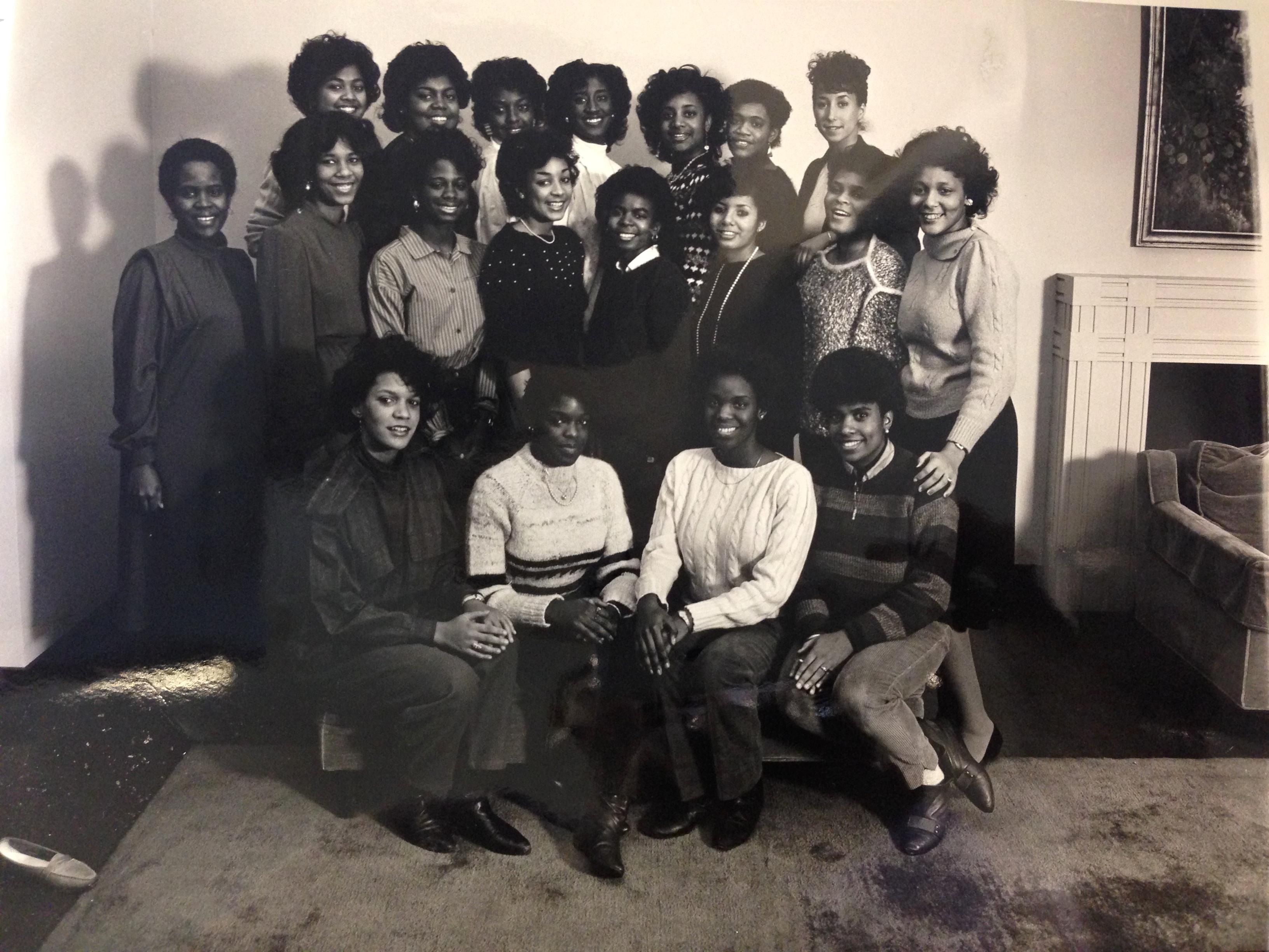 AKA Lambda Upsilon Sorors, 1985