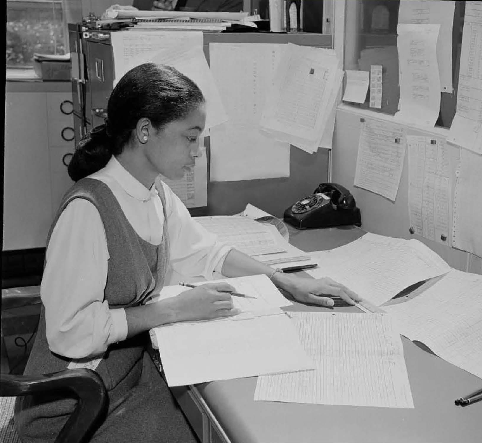 Inez Hazel at MIT Lincoln Lab, 1956
