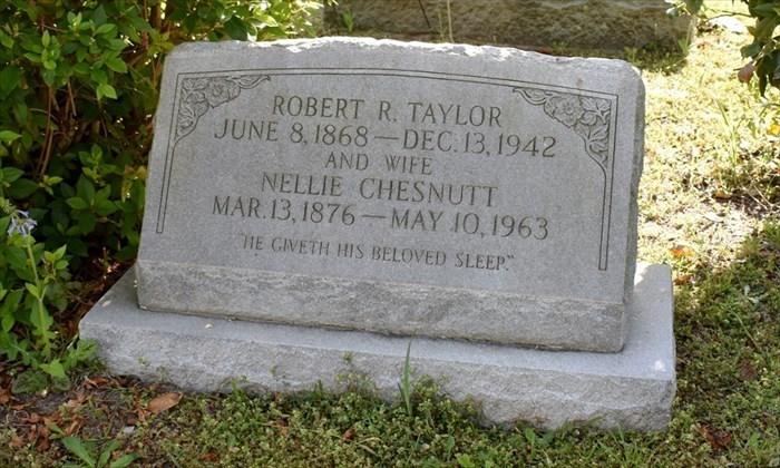 Robert Robinson Taylor tombstone
